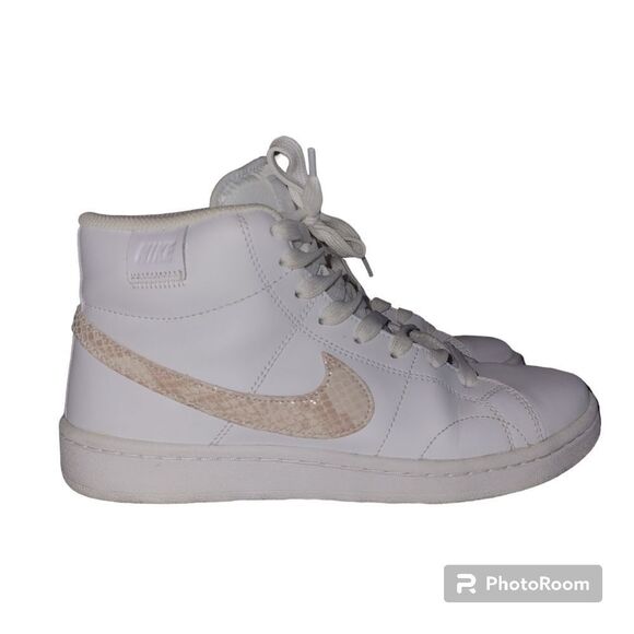 Nike women\'s size 7.5 DD9666-100